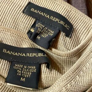 Banana Republic sleeveless scoop neck  sweater set